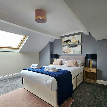 Racecourse Retreat *